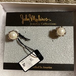 Brand new pearl earrings